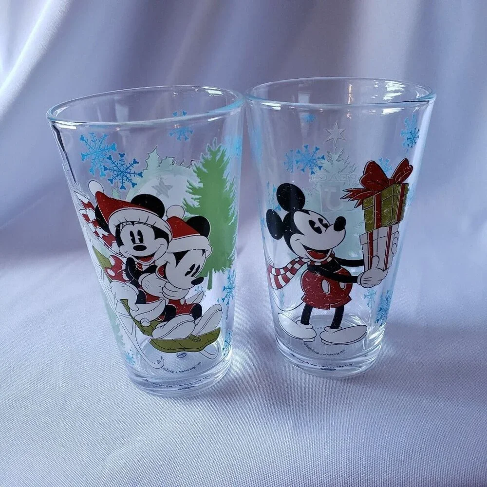 Zak! Disney Mickey Minnie Mouse Glassware Set of 2 Pint 16 ounce Christmas Cups